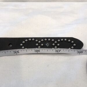 Liz Claiborne leather belt silver studded rhinestones silver buckle size medium